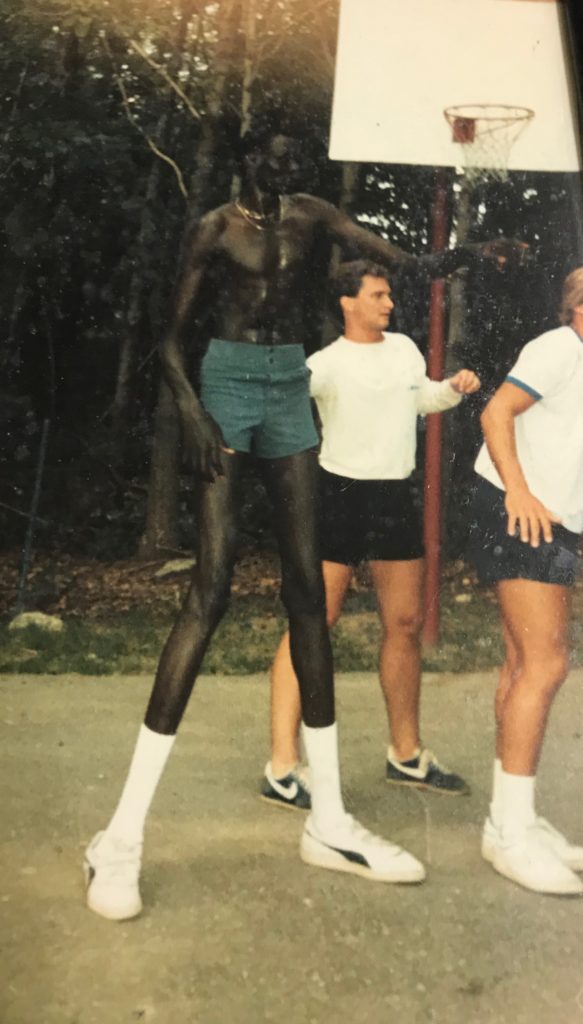 Bol Bol And Manute Bol Together You Tube Gold Manute Bol S Top Ten Nba Plays Duke Basketball