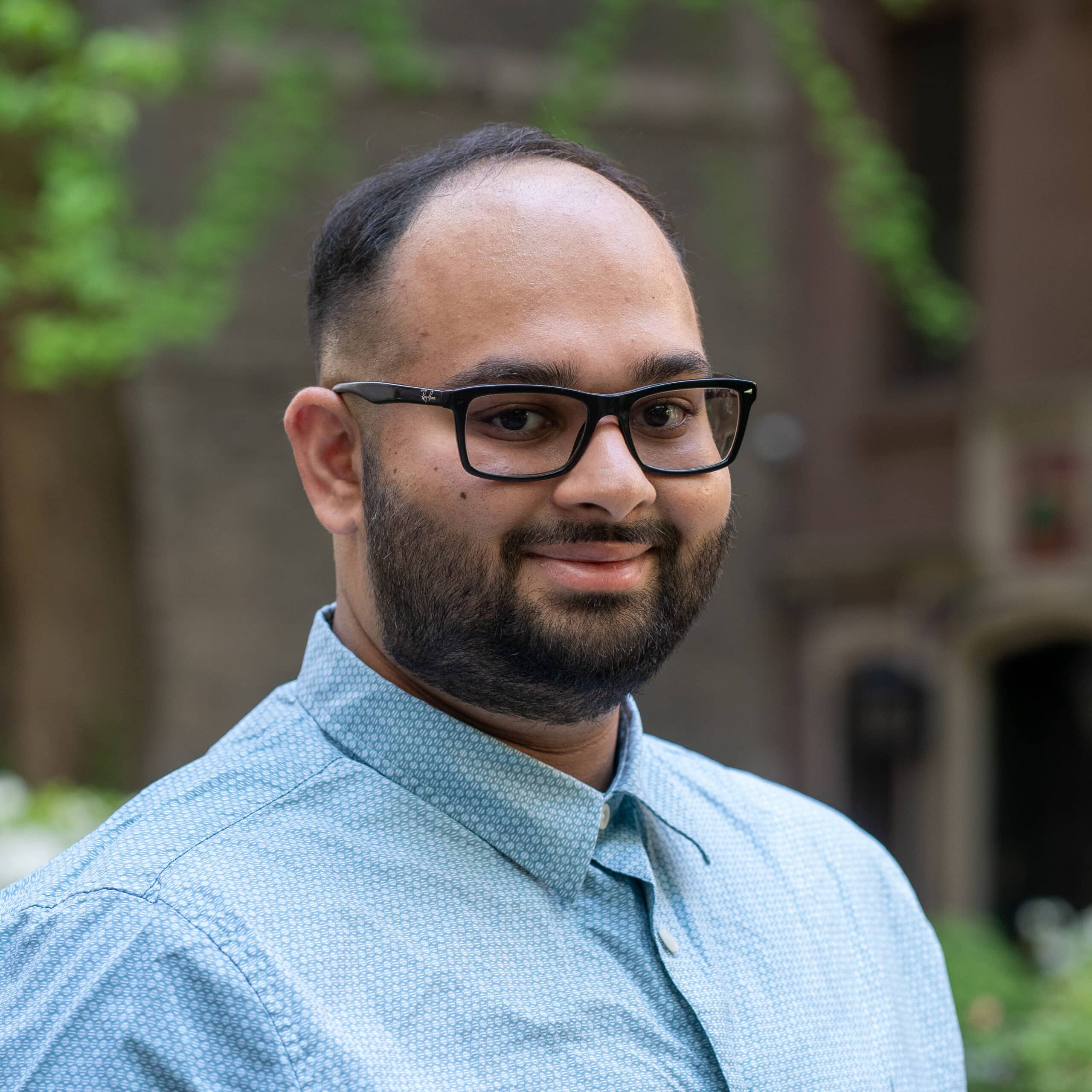 Vijay Muni headshot