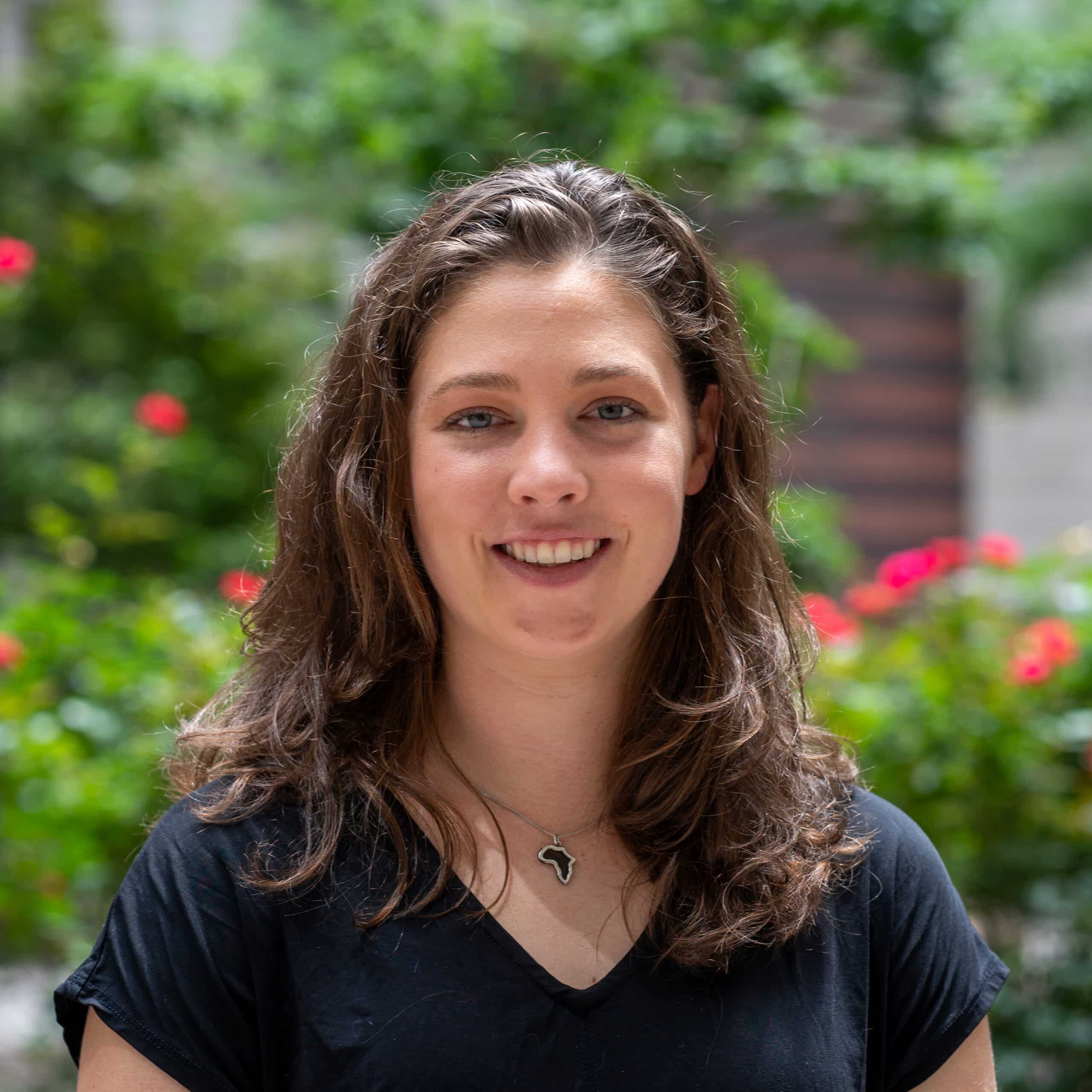 Kate Hinrichs headshot